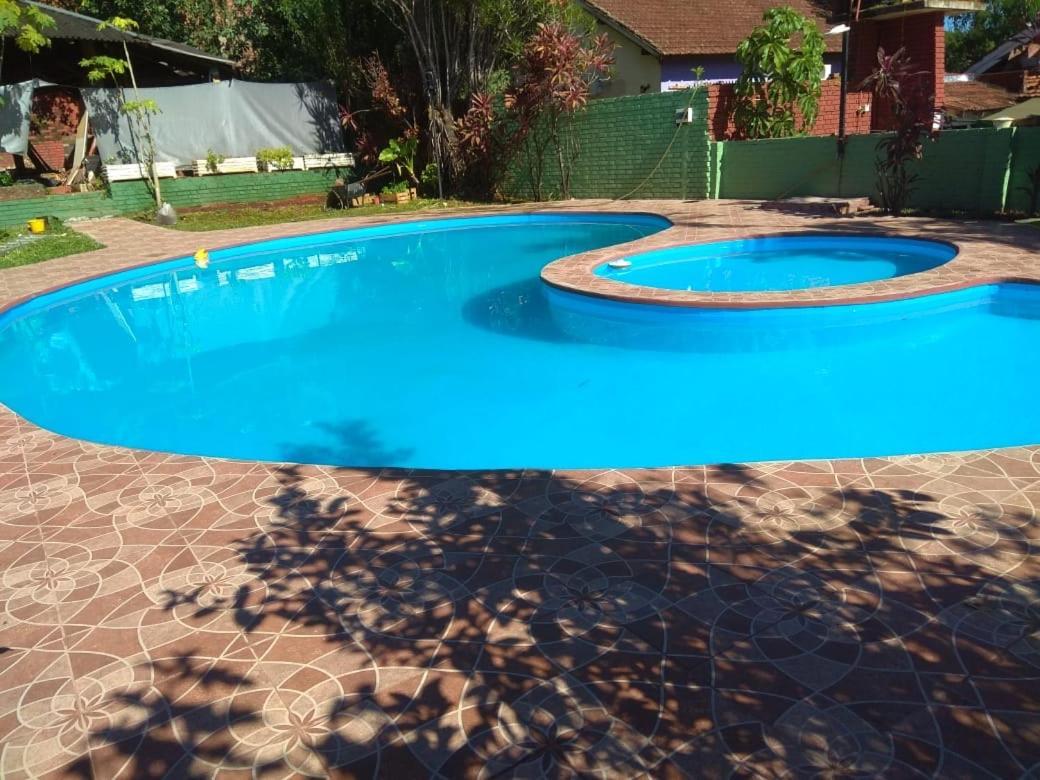 Steve'S House Bed & Breakfast Puerto Iguazu Exterior photo